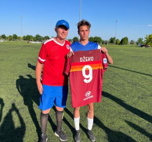 6B9E6E3D-833F-4956-994F-D6073E2F18CA