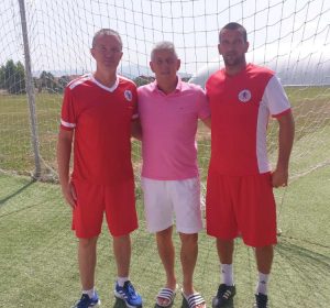 F9EB3137-2921-47B7-A81B-BC000E31E567